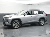 Used 2020 Toyota RAV4 XLE Premium image 4
