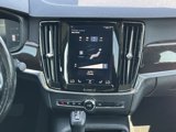 Used 2018 Volvo S90 T5 Momentum image 4
