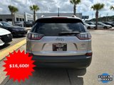 Used 2019 Jeep Cherokee Latitude w/ Popular Appearance Group image 5