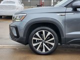 Used 2022 Volkswagen Taos SE image 6