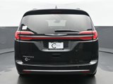 Used 2022 Chrysler Pacifica Touring-L image 5
