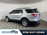 Used 2017 Ford Explorer XLT w/ Equipment Group 202A image 5