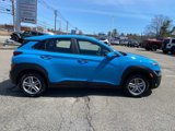 Used 2022 Hyundai Kona SE image 2