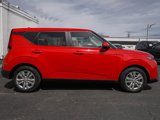 Used 2022 Kia Soul LX image 5
