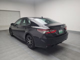 Used 2022 Toyota Camry SE image 5
