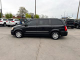 Used 2013 Chrysler Town & Country Touring image 6