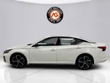 Used 2023 Nissan Altima 2.5 SR w/ SR Premium Package image 4