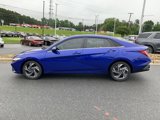 Used 2024 Hyundai Elantra SEL w/ Convenience Package image 2