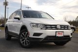 Used 2019 Volkswagen Tiguan SE w/ Panoramic Sunroof Package image 2