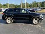 Used 2021 Jeep Grand Cherokee Laredo X image 2
