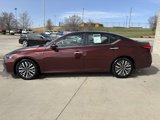 Used 2023 Nissan Altima 2.5 SV image 3