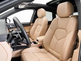Certified 2024 Porsche Macan image 5