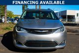 Used 2020 Chrysler Pacifica Limited image 3