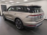 Used 2020 Lincoln Aviator Reserve w/ Equipment Group 202A image 6