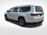 Used 2024 Jeep Wagoneer L Series II image 3