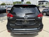 Used 2017 Nissan Rogue SL image 3