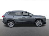 Used 2022 Toyota RAV4 XLE Premium image 2