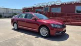 Used 2016 Volkswagen Passat 1.8T SE image 2
