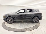 Used 2024 Porsche Cayenne image 2