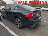 Used 2015 Volvo S60 T6 R-Design image 2