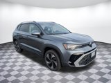 New 2025 Volkswagen Taos SE image 2