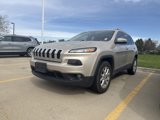 Used 2015 Jeep Cherokee Latitude w/ Comfort/Convenience Group image 3
