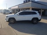 Used 2021 Jeep Cherokee Latitude Lux w/ Comfort/Convenience Group image 2