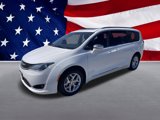Used 2020 Chrysler Pacifica Limited image 3