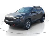 Used 2019 Jeep Cherokee Trailhawk image 2