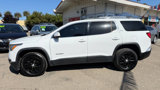 Used 2018 GMC Acadia SLT image 2