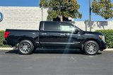 Used 2021 Nissan Titan SV image 3