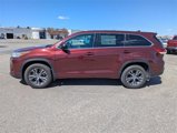 Used 2017 Toyota Highlander Plus image 3