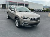 Used 2019 Jeep Cherokee Latitude Plus w/ Cold Weather Group image 3