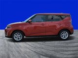 Used 2023 Kia Soul LX w/ LX Technology Package image 6