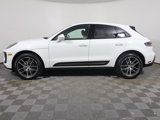 Used 2025 Porsche Macan image 2