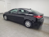 Used 2017 Kia Forte LX image 3