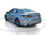 Used 2023 Toyota Camry SE image 3