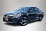 Used 2018 Volkswagen Passat 2.0T R-Line w/ R-Line Lighting Package image 3