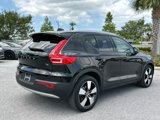 Used 2021 Volvo XC40 T4 Momentum w/ Protection Package Premier image 5