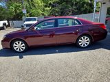 Used 2005 Toyota Avalon XLS image 2