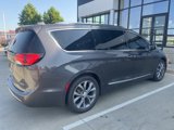 Used 2018 Chrysler Pacifica Limited w/ Tire & Wheel Group image 3