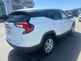 Used 2024 GMC Terrain SLE image 3