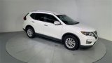 Used 2017 Nissan Rogue SV w/ SV Premium Package image 2