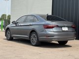 Used 2020 Volkswagen Jetta SE image 3