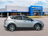 Used 2018 Toyota RAV4 LE image 2