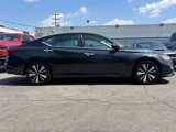 Used 2022 Nissan Altima 2.5 SV image 3