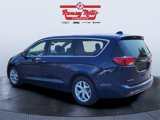 Used 2020 Chrysler Pacifica Touring w/ Tire & Wheel Group image 3