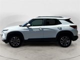 Used 2025 Chevrolet TrailBlazer LT w/ LT Cold Weather Package image 2