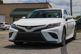 Used 2018 Toyota Camry SE image 3