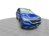 Used 2023 Kia Seltos LX image 2